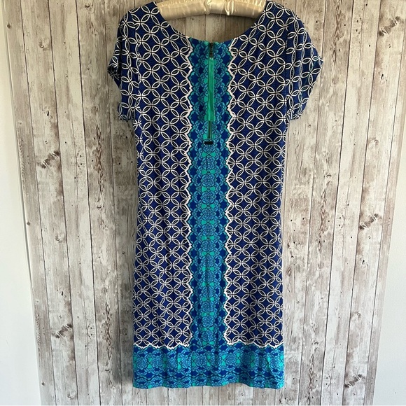Hatley Blue and Teal Patterned Short Sleeve Dress Small - Picture 2 of 3